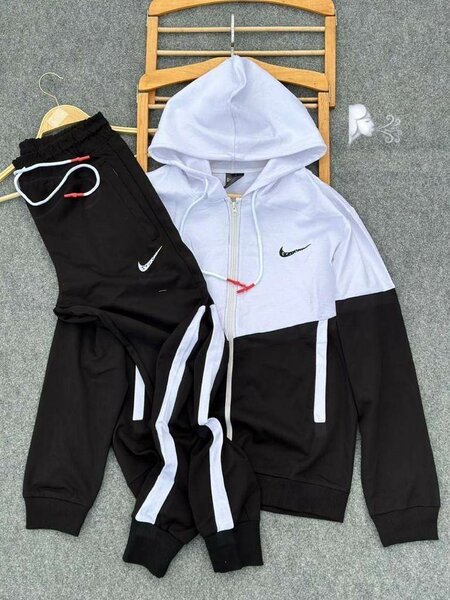 Complet des pull et biens d'autres