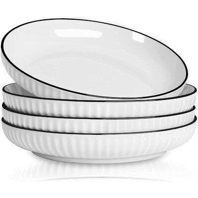 Assiettes à soupe élégantes