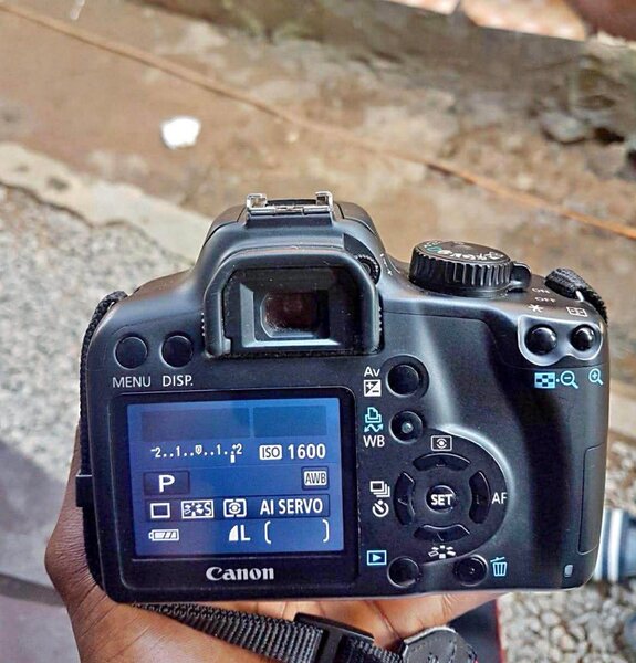 Appareil photo reflex Canon