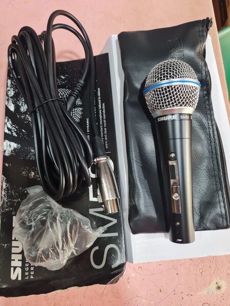 Shure SM58 Dynamic Microphone
