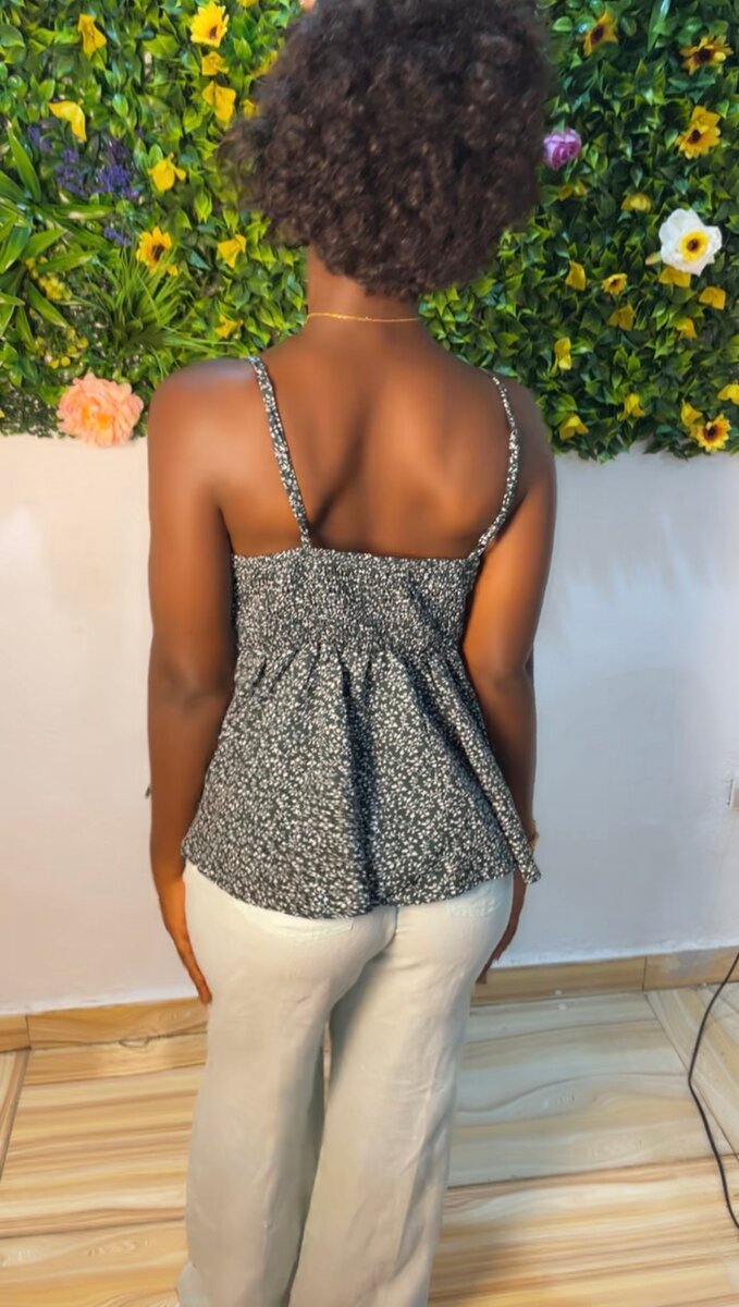 Top à fleurs bretelles fines