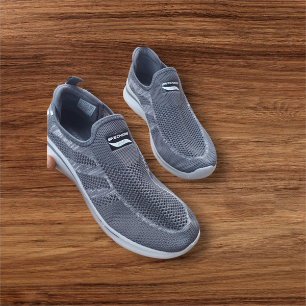 Sketchers Sneaker Sz 41