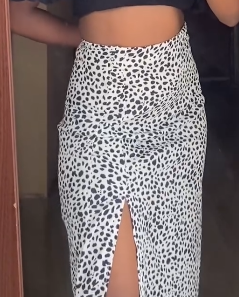 Fashionable very beautiful long skirt  size: M