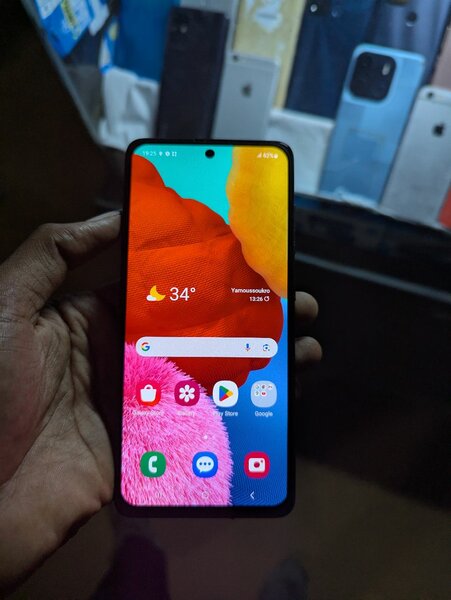 Samsung Galaxy A51 128giga_4giga Ram