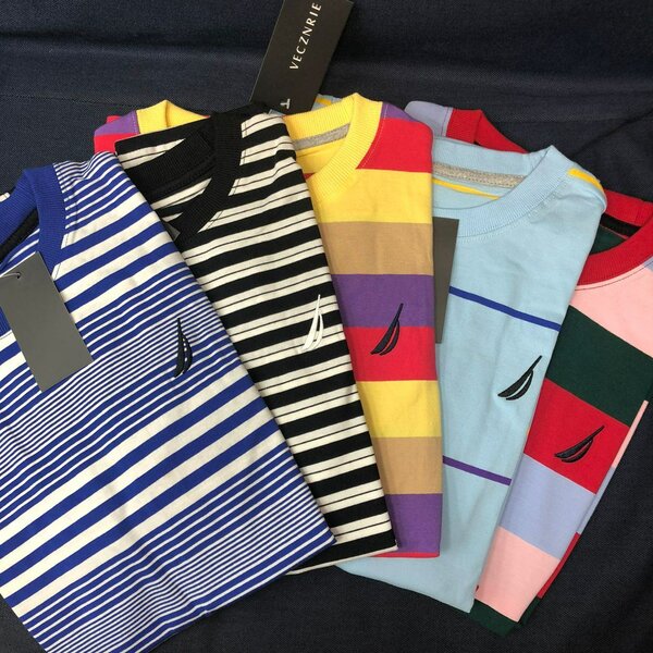 T-shirts graphiques tendance