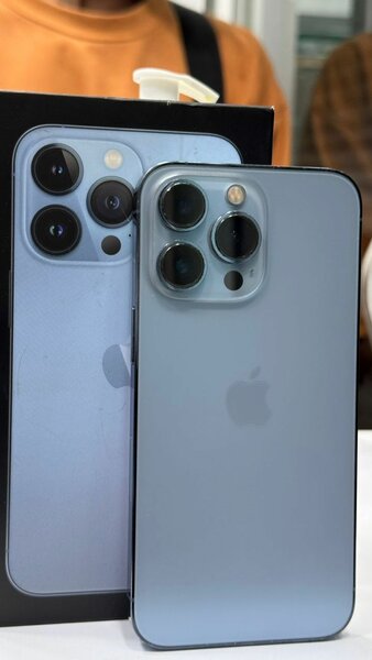 *iphone 13 pro 128g état super propre : 335.000