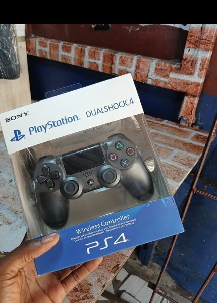 Manette PS4 DualShock 4