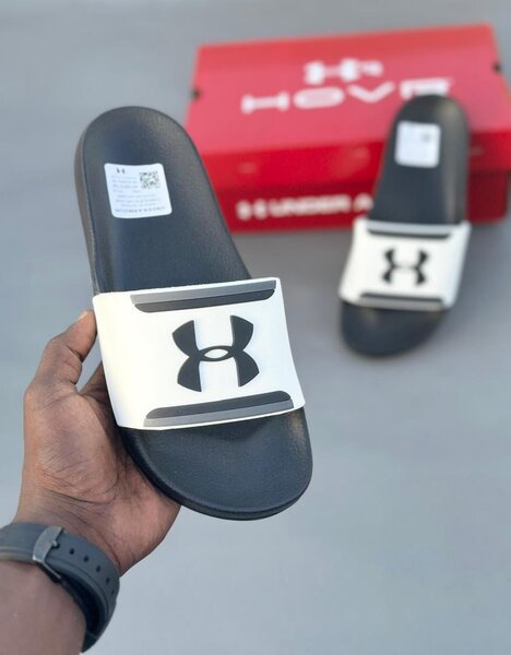 Tongs Sport Under Armour
