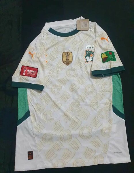 Maillot de foot Puma officiel