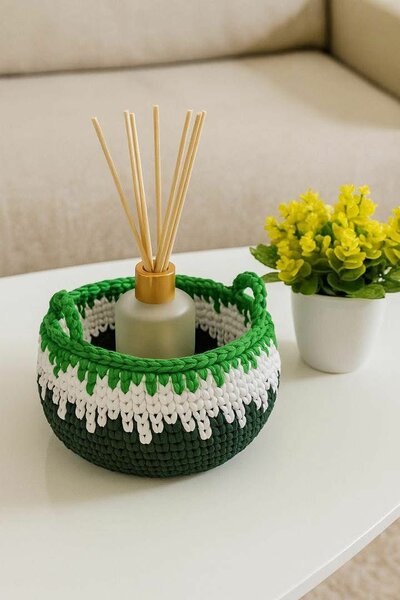 Panier au crochet déco