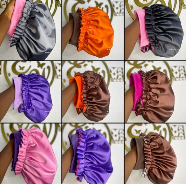 Bonnet en satin Double face