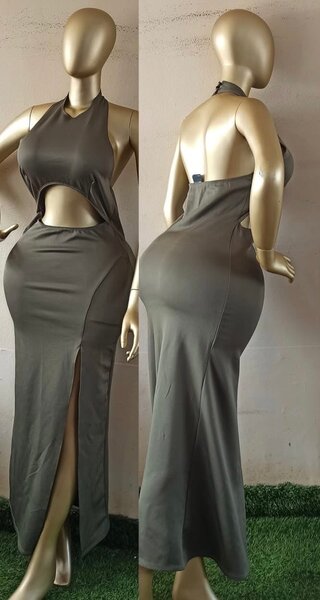 Robe longue élégante décolletée