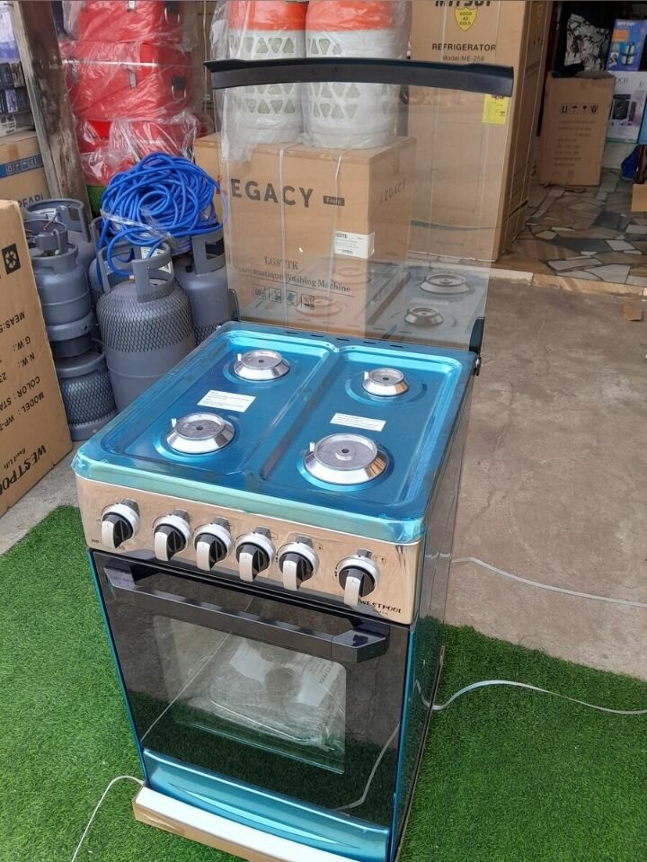 Westpool 4 burner Gas Cooker 50*50 Automatic.