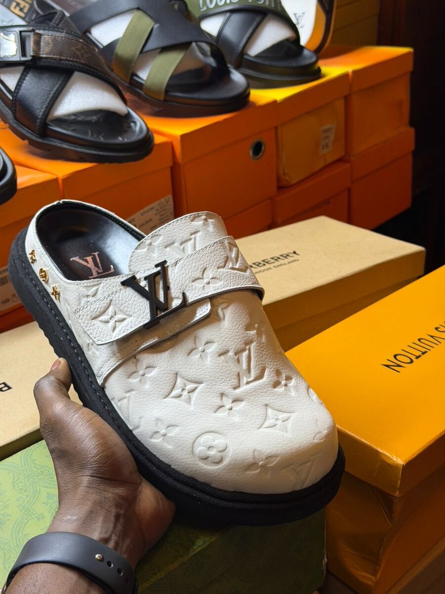 Sandales Louis Vuitton pour Homme