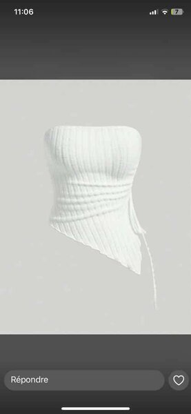 Top asymétrique sans bretelles