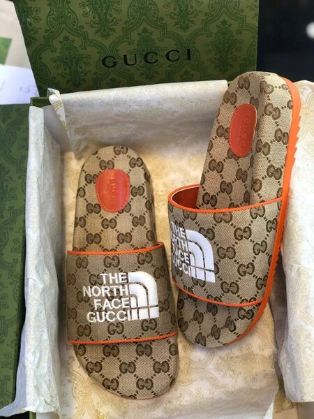 Gucci x The North Face Slide Sandales