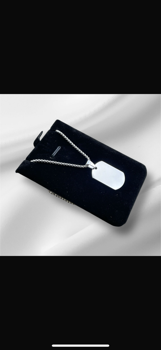 Pendentif minimaliste en acier inoxydable