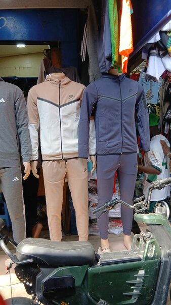 Ensemble de jogging élégant