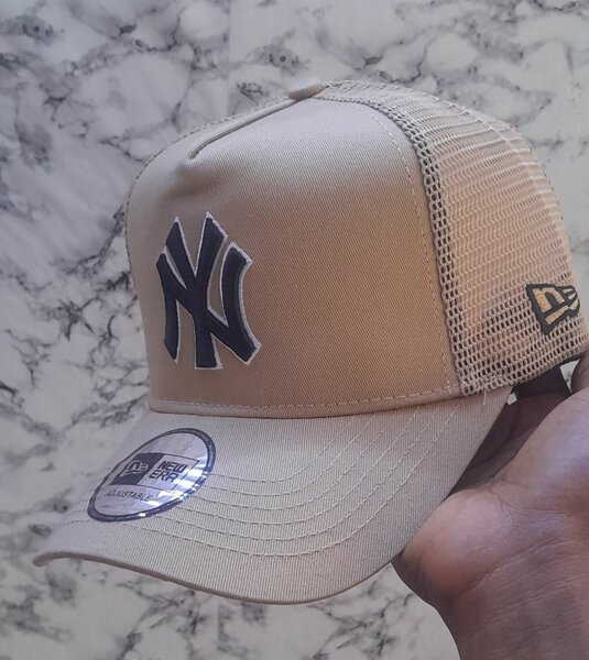 Casquette beige 9FORTY NY