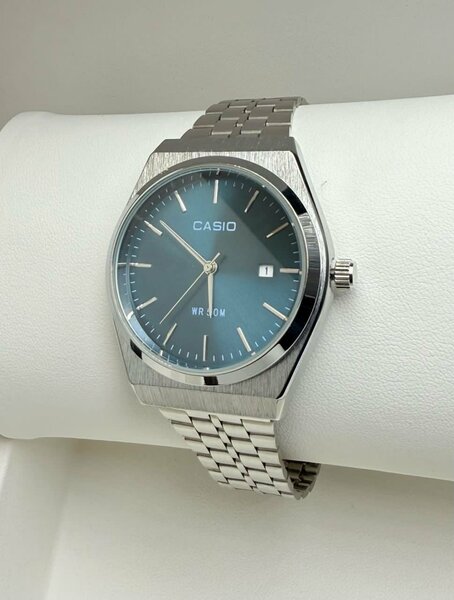 Montres Casio Étanches Élégantes