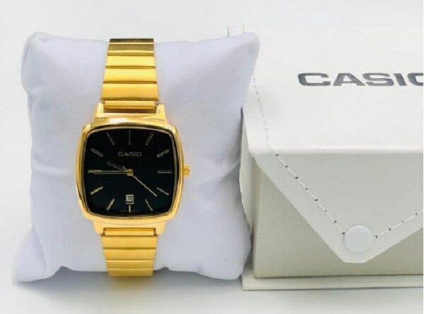 Montre Casio Dorée Élégante