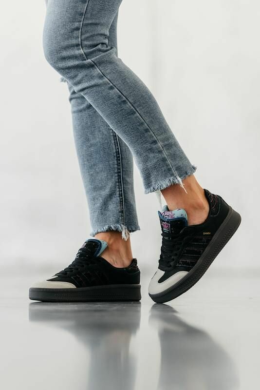 Sneakers noirs modernes