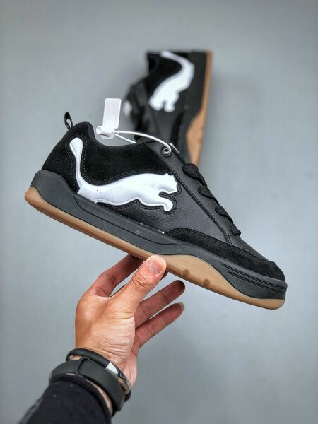 Chaussures Puma Noir & Blanc