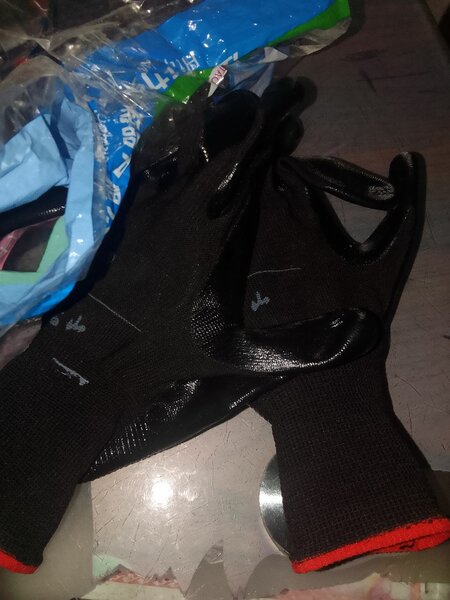 Gants de travail robustes