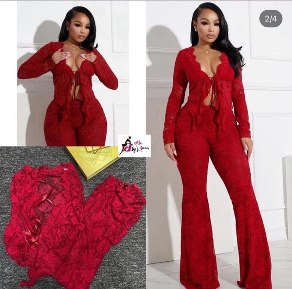 Combinaison en dentelle rouge sexy