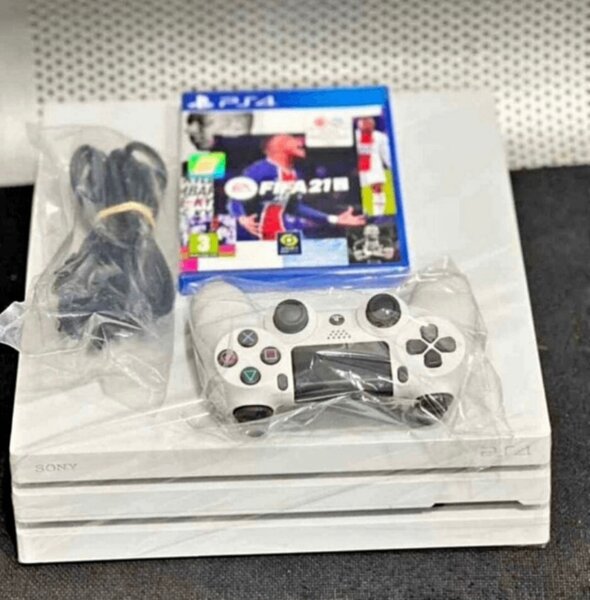 Console PS4 Slim 1To + Manette + FIFA 21