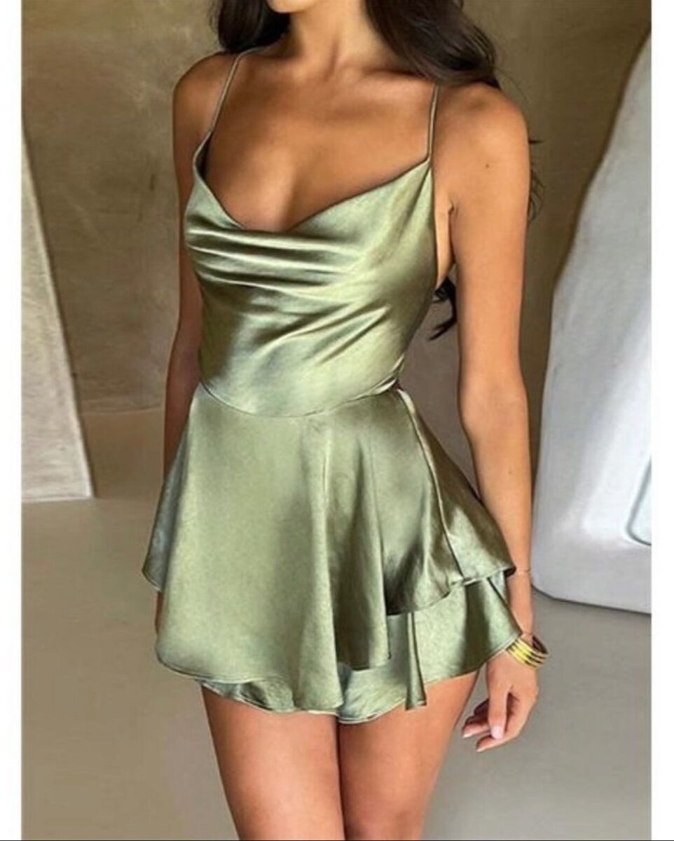 Платье в фисташковом цвете