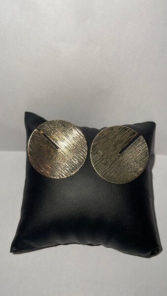 Boucles d'oreilles rondes texturées