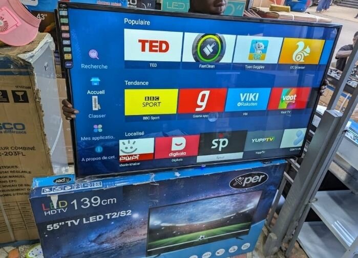 Téléviseur Smart TV 55 pouces 4K UHD