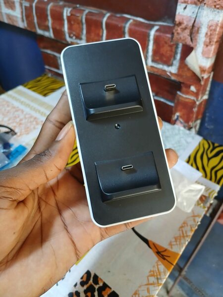 Station de charge pour Manette