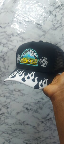 Casquette brodée rockabilly