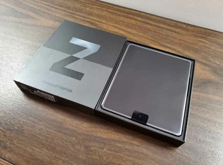 Samsung Galaxy Z Fold3 5G