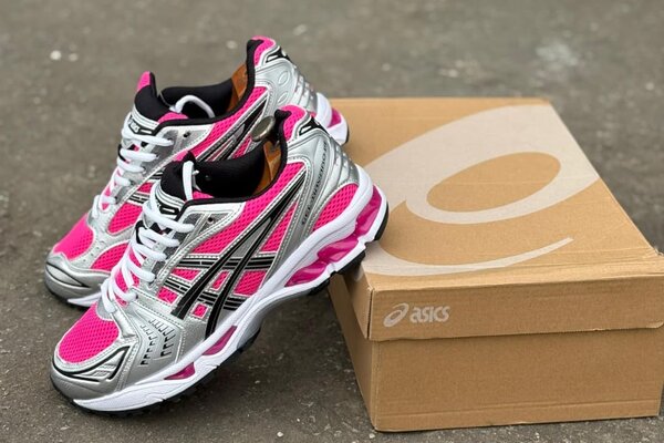 Chaussures de sport Asics rose