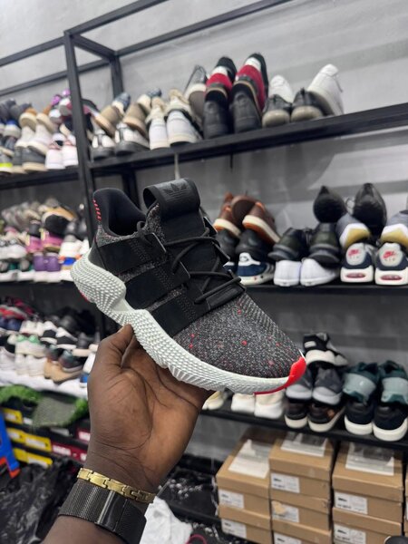 Chaussures de sport homme Adidas