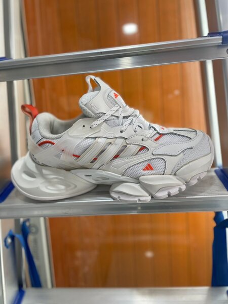 Chaussures de sport blanches