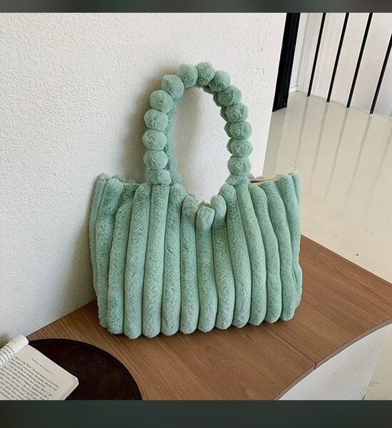 Sac fourrure élégant