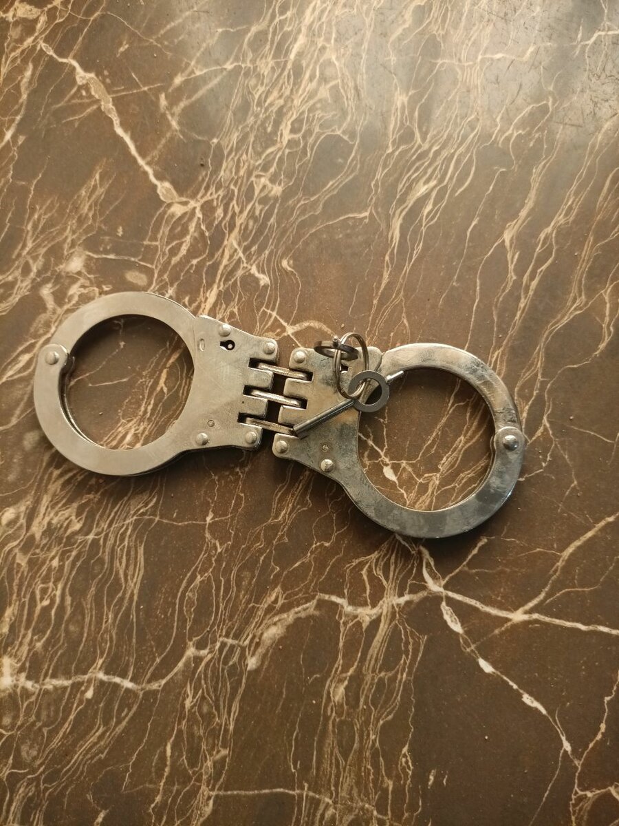 Menottes en acier inoxydable