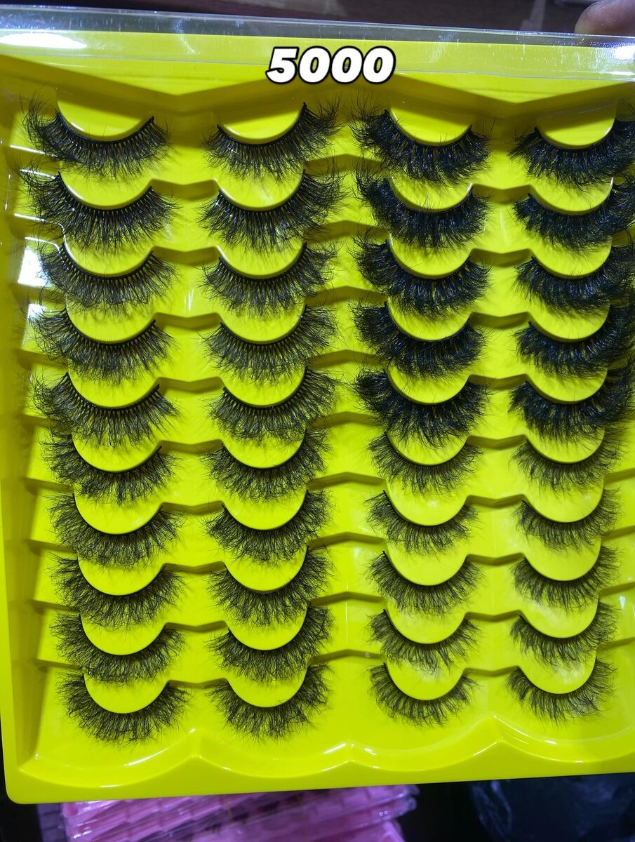 Voluminous Faux Lashes Set
