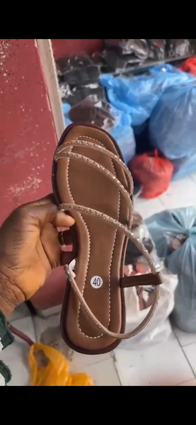 Sandales en cuir élégantes