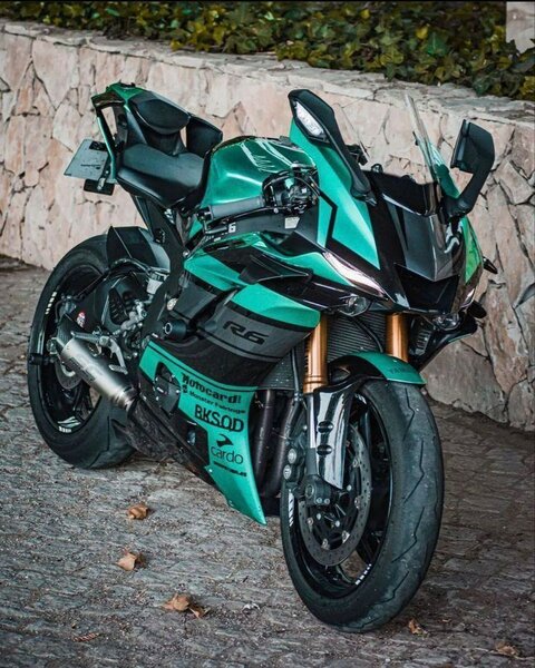 Yamaha R6 verte moto de sport