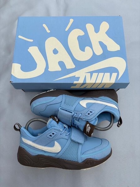Chaussures Nike Travis Scott bleu