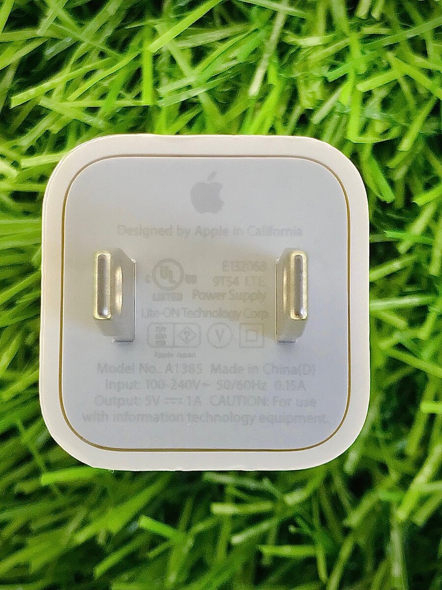 iPhone Original Adapter 5Watt |  iPlanet | Apple Charger