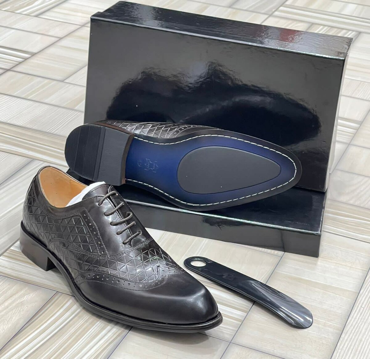 EXECUTIVE SHOES