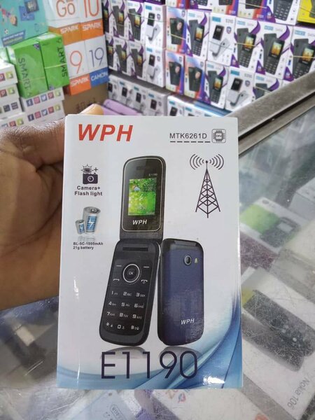 Téléphone basic à clapet