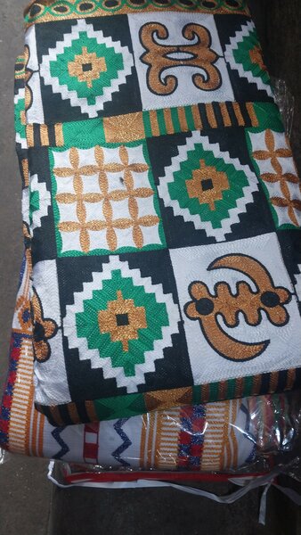Engagement  cloth( ME BA WÒ ABUROKYIRE.)