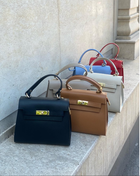 сумки разных цветов